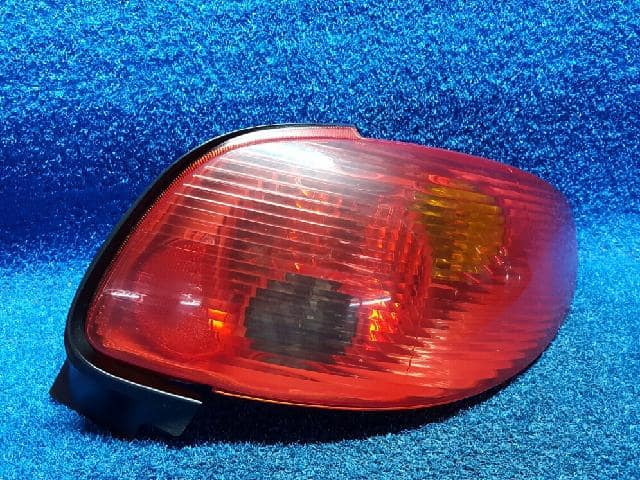 Skulptur naturpark Omsorg Used] Right Tail Light PEUGEOT 206 2006 - BE FORWARD Auto Parts