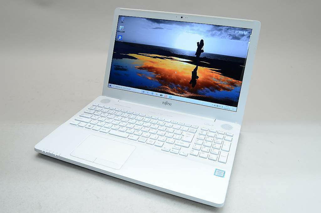Used]Fujitsu LIFEBOOK AH AH50/C2 FMVA50C2WP premium white - BE