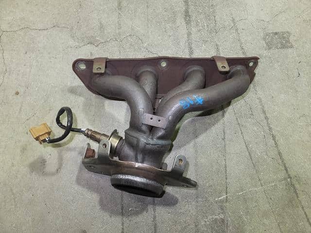 Used]Exhaust Manifold NISSAN Cube 2012 DBA-Z12 140021KT0A