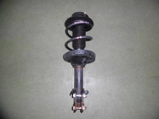 2013 subaru legacy struts