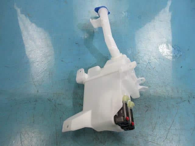 Used]Windshield Washer Tank SUZUKI Swift 2019 CBA-ZC33S