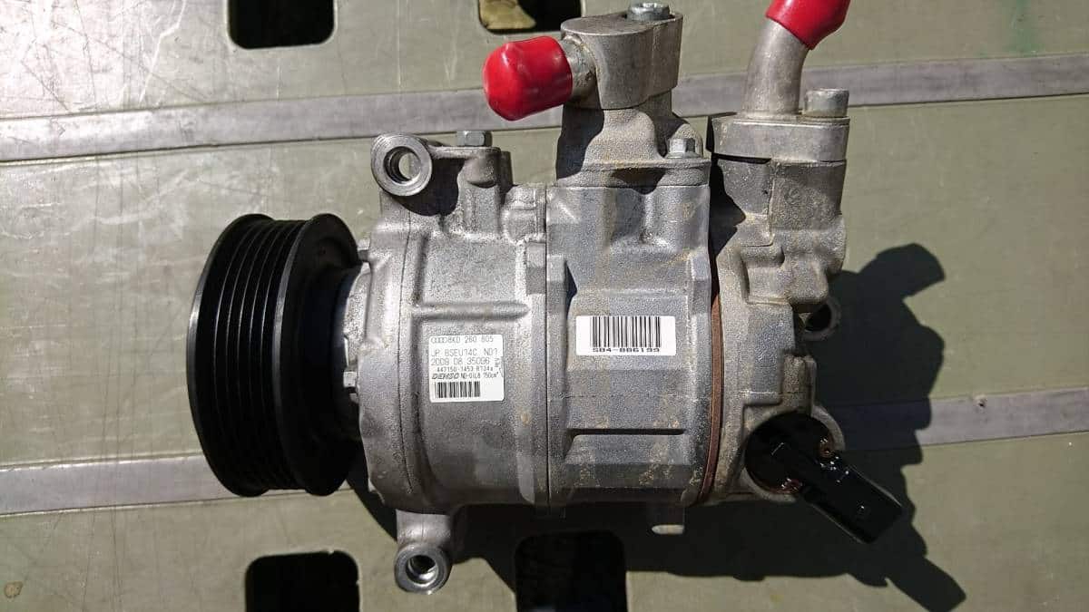 [Used]Audi A4/Audi A5/ Audi Q5/ airconditioner compressor /8KD260805/8K0260805L/82000km BE