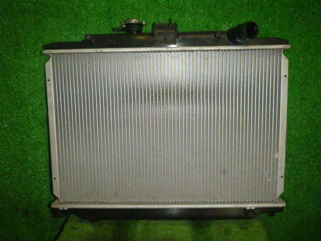 Used]Radiator NISSAN Caravan Van 2005 TA-QGE25 21460VW000 - BE