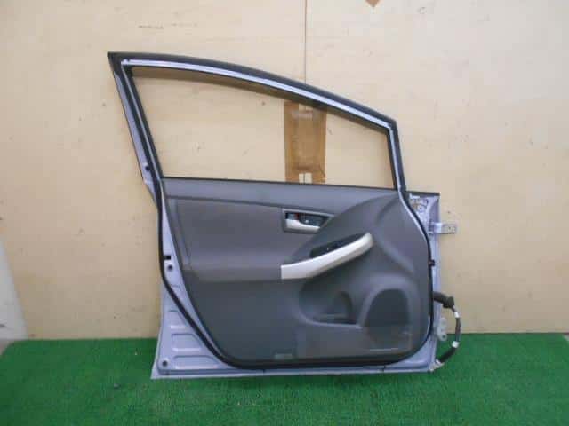 Used]Prius ZVW30 Left Front Door Assy 15917985 - BE FORWARD Auto Parts