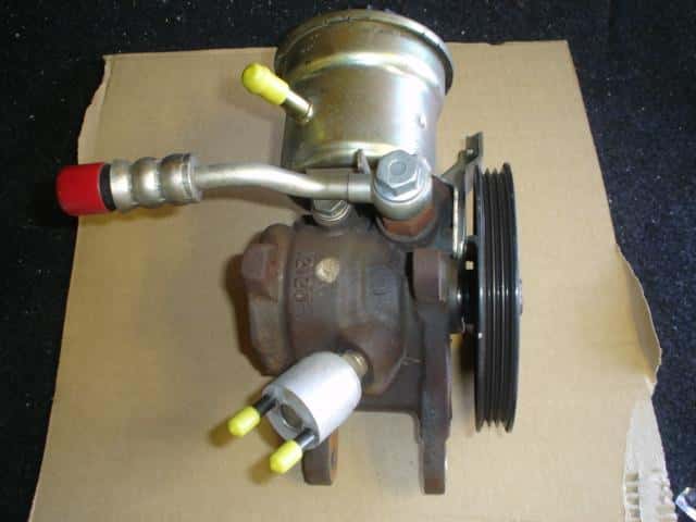 Toyota 7A Power Steering Pump for Corolla, Sprinter, Tercios