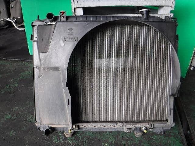 Used]Elgrand E51 radiator 21460WL010 BE FORWARD Auto Parts