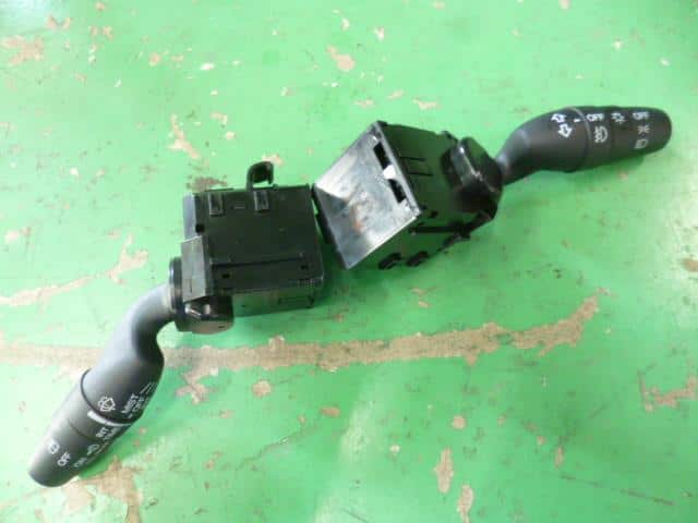 Used]CR-V RE4 Dimmer Switch 35256SMAJ01 - BE FORWARD Auto Parts