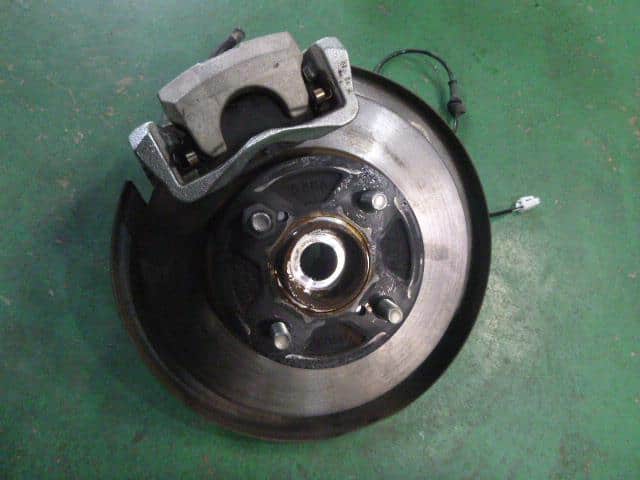 Amazon.com: KYB SR4208 Strut Plus Complete Corner Unit
