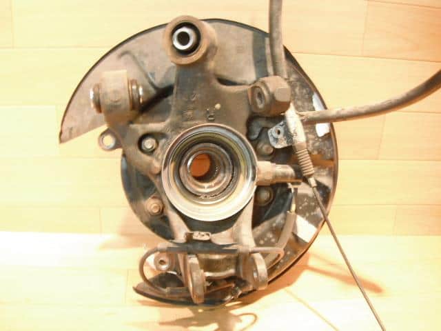 Used]Chaser JZX100 Right Rear Knuckle ASSY - BE FORWARD Auto Parts