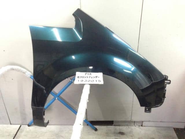 デリカＤ5 DBA-CV5W 右Fフェンダー 5220D158 G ナビパッケージ 4WD 8人 V_デリカD:5(CV5W)フェンダー右側099S CV5W デリカＤ5 右