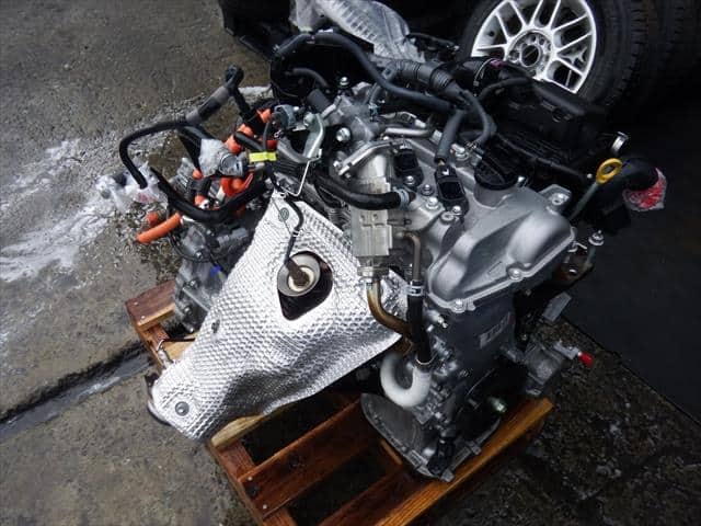 Used]Aqua NHP10 engine ASSY 1900021D82 - BE FORWARD Auto Parts