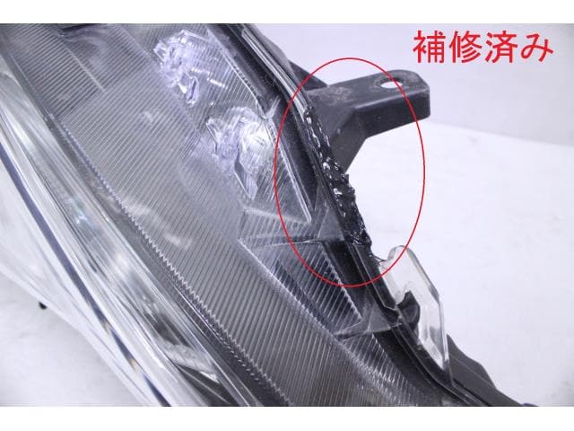 Used]Harrier ZSU60W Right Headlight 8111048440 - BE FORWARD Auto Parts