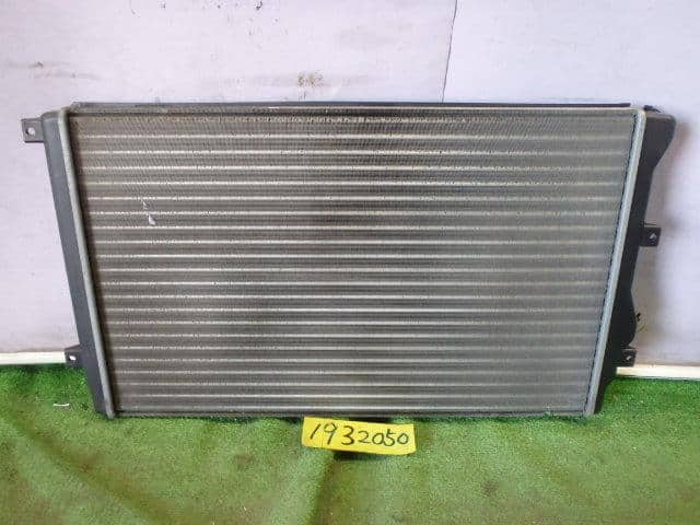 Used]Audi A3 8PCAX radiator BE FORWARD Auto Parts