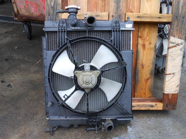 Used]March K11 radiator 2146072B10 BE FORWARD Auto Parts