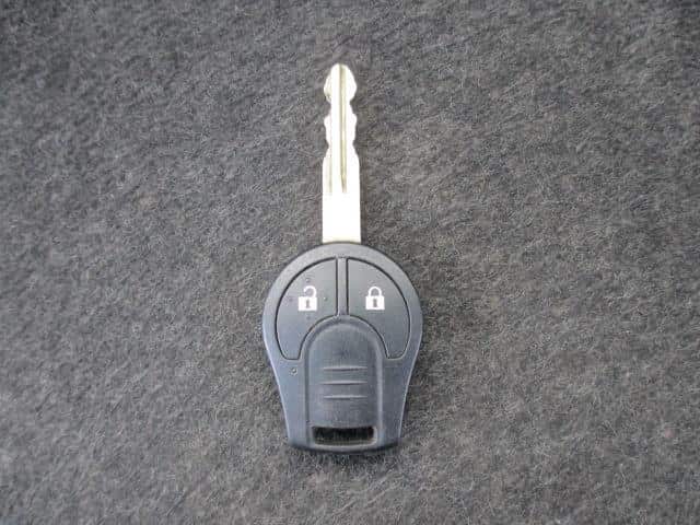 [Used]Wingroad Y12 Keyless Entry Remote Control Key - BE FORWARD Auto Parts