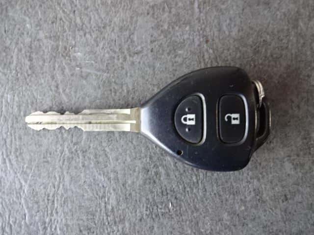 [Used]Corolla Axio NZE141 Keyless Entry Remote Control Key - BE FORWARD ...