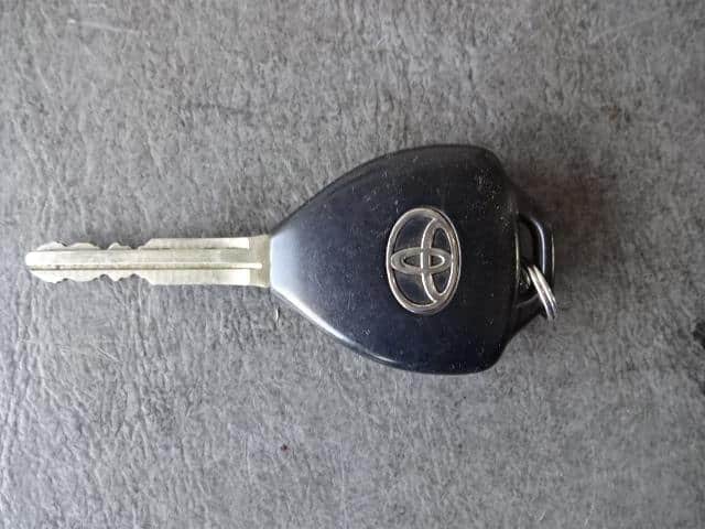 [Used]Corolla Axio NZE141 Keyless Entry Remote Control Key - BE FORWARD ...