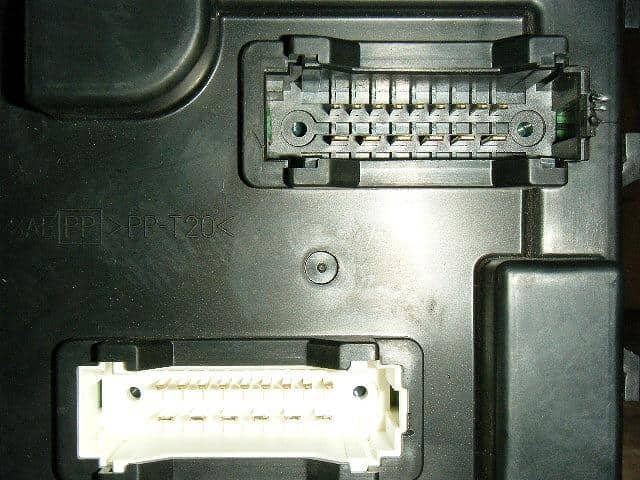 [Used]Cube Z12 Control Unit / Computer 284B11FA5B - BE FORWARD Auto Parts
