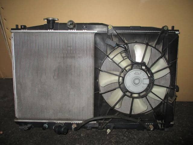 [Used]Odyssey RB1 radiator 19010RFE003 - BE FORWARD Auto Parts