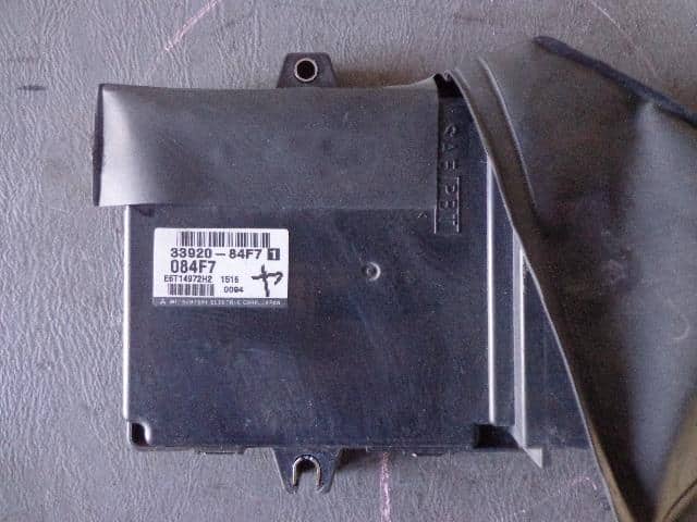 Used]Wagon R MC22S Engine Control Unit / ECU 3392084F7 - BE