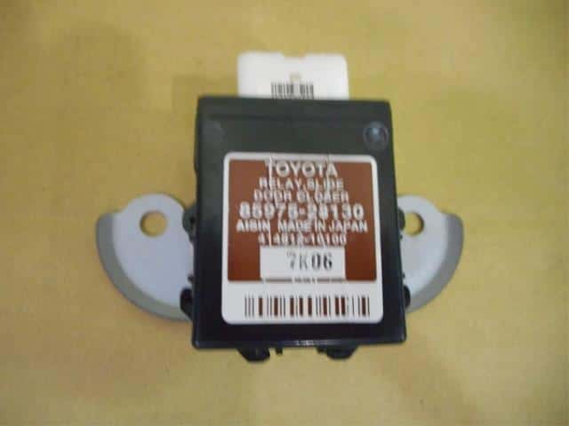 Used]Voxy ZRR70G Electrical Equipment 8597528130 - BE