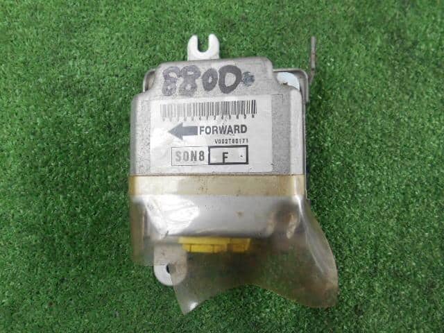 Used]Vanette SK82MN SRS Computer 28556HA001 - BE FORWARD