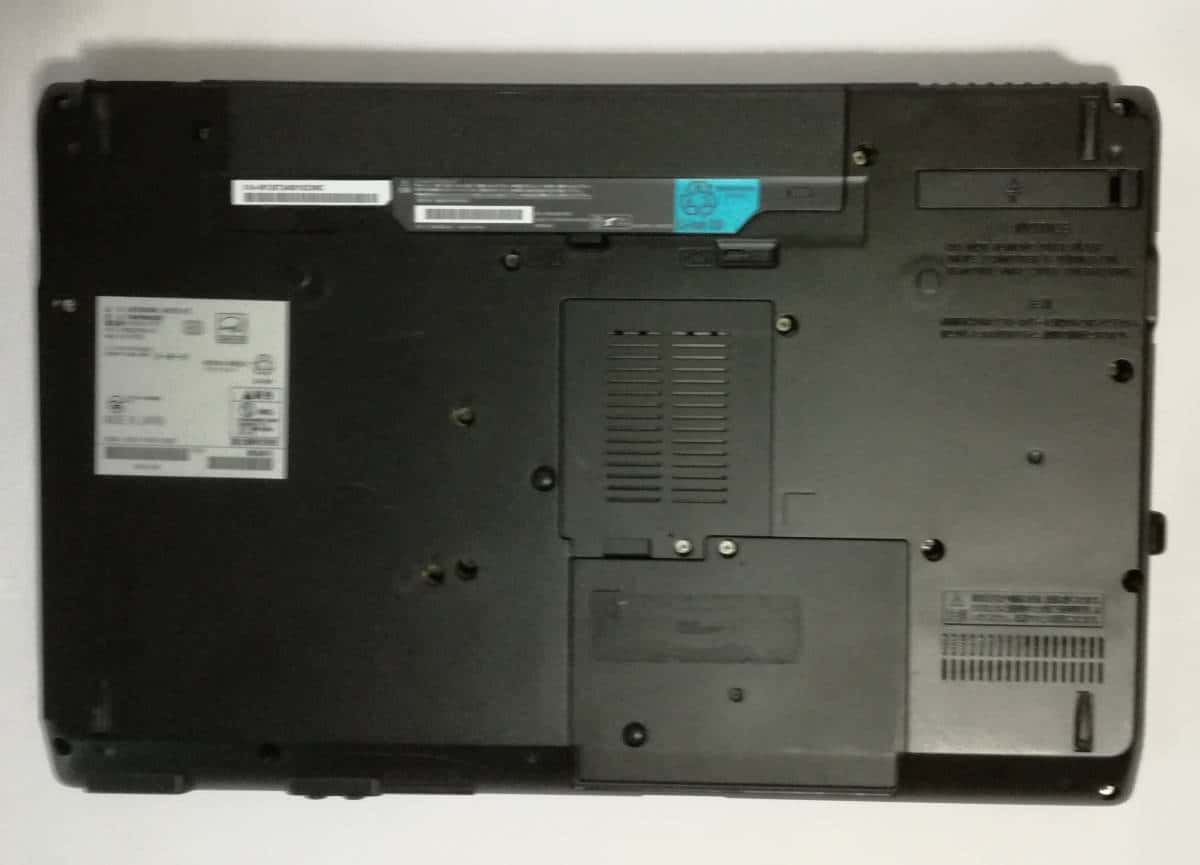 Used]FUJITSU A572/E/Core i3-2370M 2.4G/Memory 4G /HDD320G/Office 