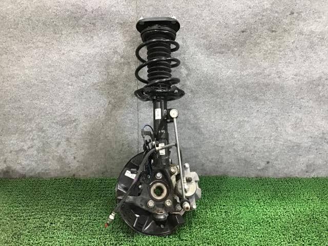 Used]Front Left Strut Assembly TOYOTA Prius 2018 DAA-ZVW50 