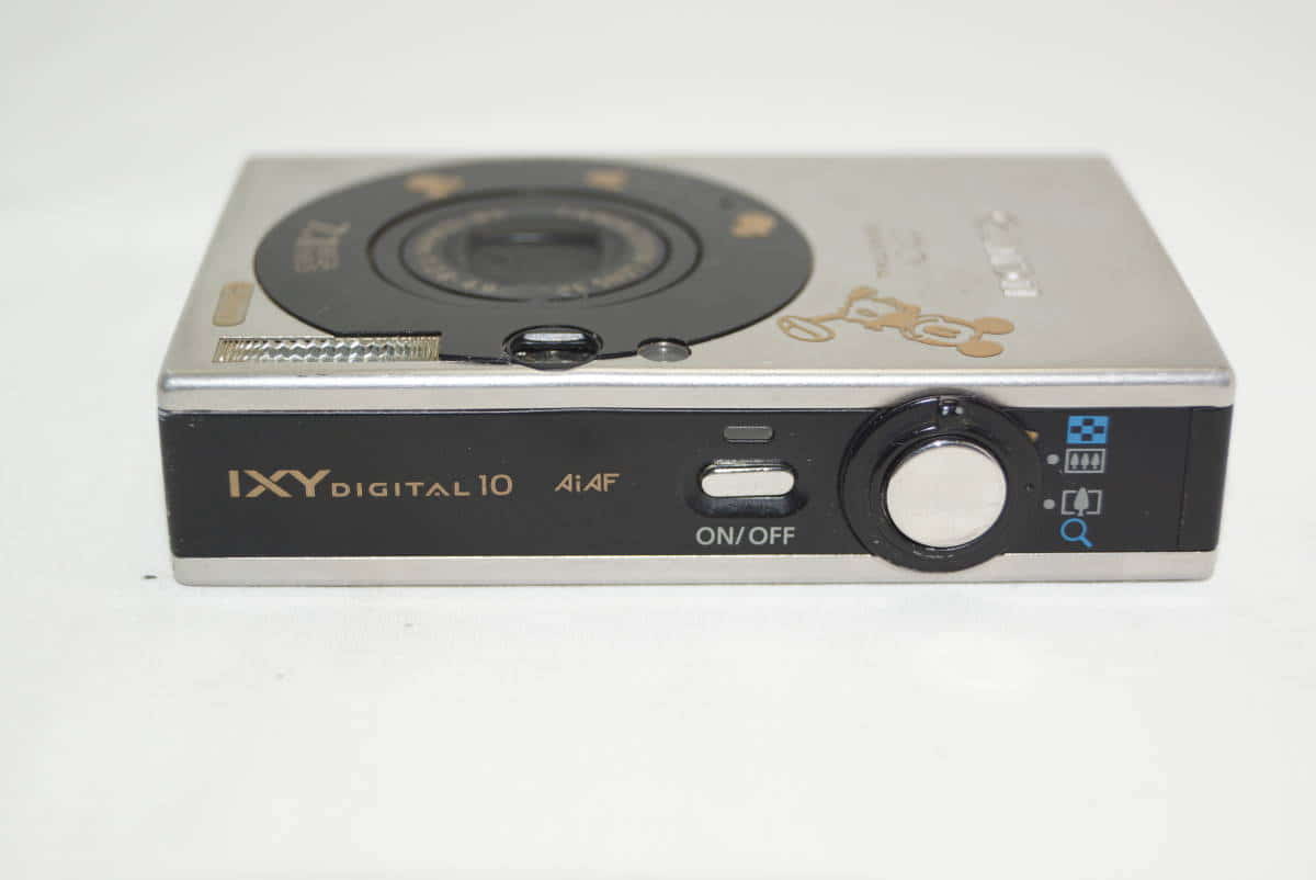 Used]Canon IXY DIGITAL 10 Optical Triple Zoom SD Card 1GB/7.1