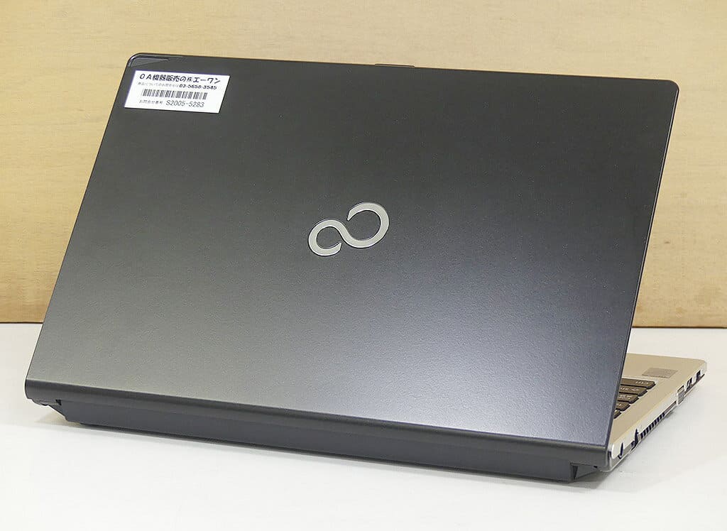 Used]Fujitsu LIFEBOOK S935/K FUJITSU ultra mobile Life book 2015
