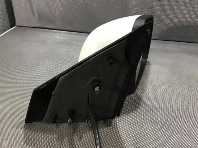 Used]Right Side Mirror NISSAN Latio 2015 DBA-N17 963013AA2A - BE