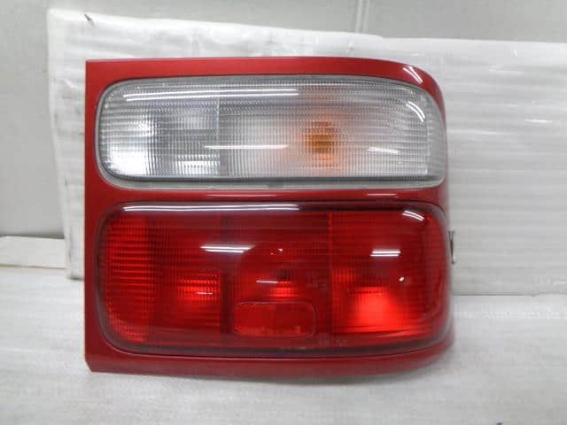 Used]Coaster XZB50 Right Tail Lamp 8155036420 - BE FORWARD Auto Parts