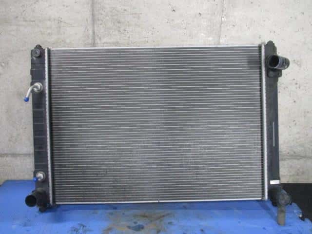 [Used]Fuga KY51 radiator 214601MA0A - BE FORWARD Auto Parts