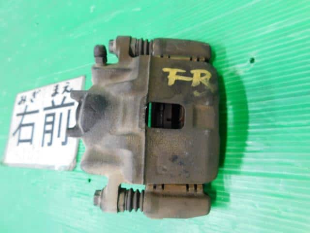 Honda Vamos 00 Gf Hm1 Front Right Caliper s3a003 Used Pa Ebay