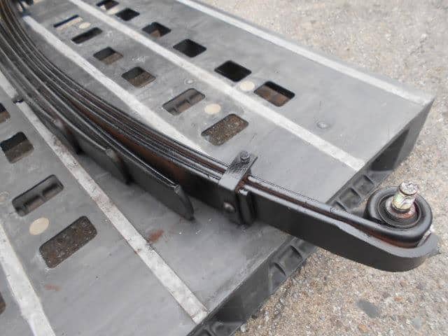 [Used]Rear Right Leaf Spring Assembly ISUZU ELF 2005 PB-NKR81A ...