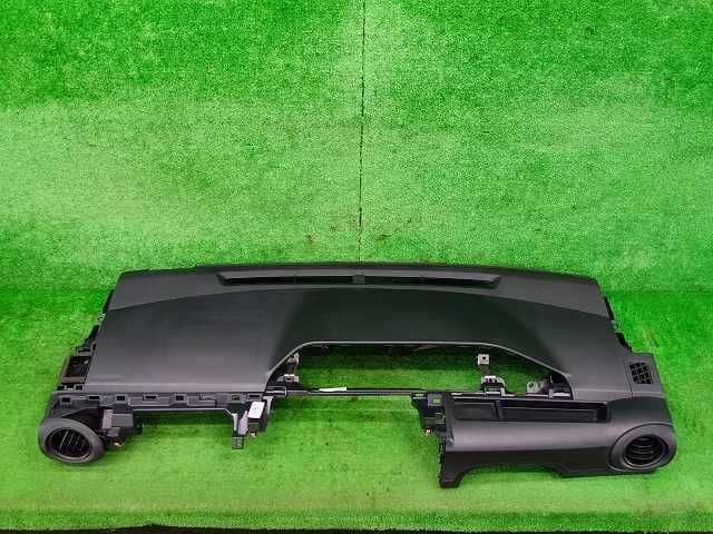Used]Aqua NHP10 Instrument Panel Dash Panel 5530252906C0 - BE