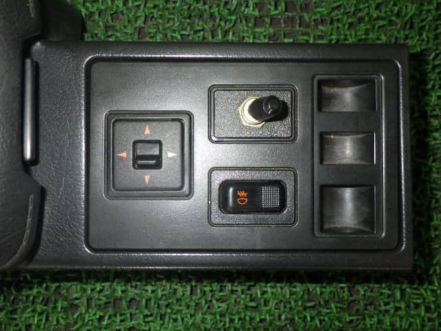[Used]RX-7 FC3S console BOX FB0164410C02 - BE FORWARD Auto Parts