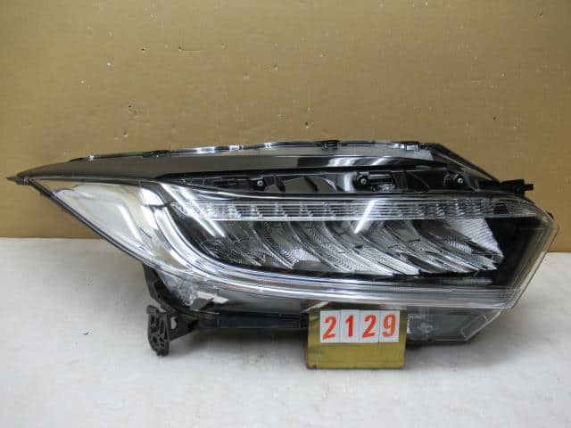 Used]Right Headlight HONDA Vezel 2018 RU3 33100T7AJ51 - BE FORWARD