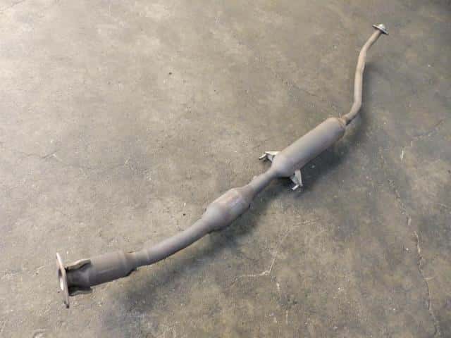 [Used]Corolla Runx NZE121 Front exhaust pipe 1741021650 - BE FORWARD ...