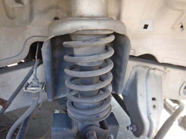 Used]Jimny JA22W Right Front Shock Absorber - BE FORWARD Auto Parts