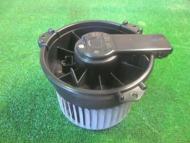 [Used]Blower Motor HONDA Stream 2010 DBA-RN6 - BE FORWARD Auto Parts