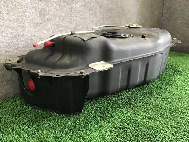 ライトエース ABF-S402M フューエルタンク 77001-BZ610 85862km 中古中古部品 ライトエース S402M ABSｾﾝｻｰ 3260250000
