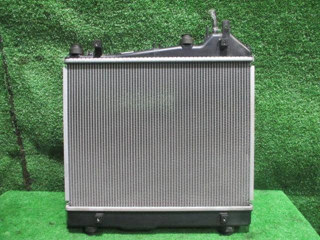 Used]Clipper DR17V radiator 214004A01H BE FORWARD Auto Parts