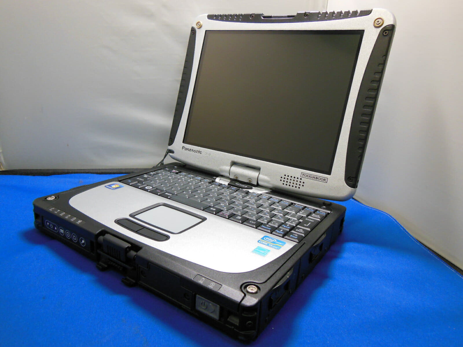 Used]Panasonic tough book TOUGHBOOK CF-19 (CF-19ZE001CJ) Corei5