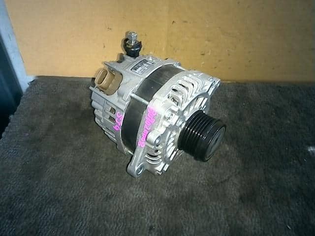Used]Alternator SUBARU Forester 2016 DBA-SJG 23700AA761 - BE