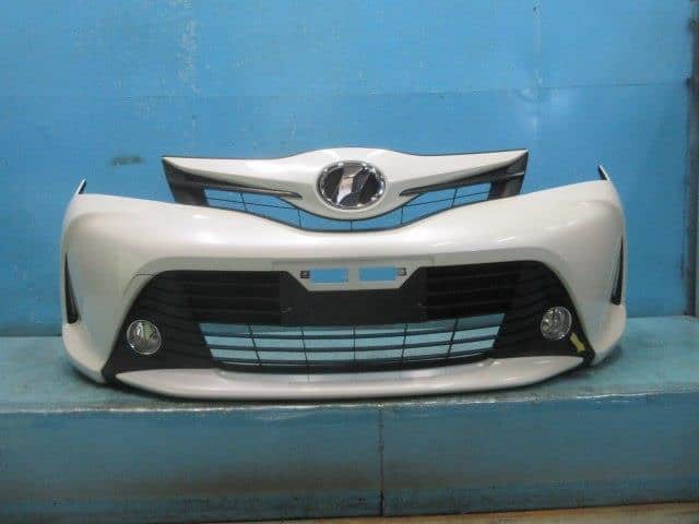 Used]Front Bumper TOYOTA Vitz 2015 DBA-NSP130 5211952760A1 - BE