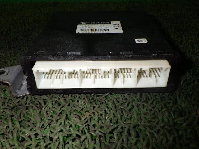 L880K エンジンコンピューター 89560-97L27 112200-7221 コペン Used 