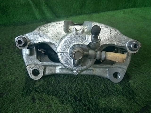 Used]Axela BMLFS Right Front Caliper B4Y73398ZB - BE FORWARD