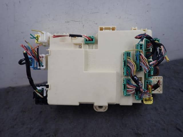 Used N Box Custom Jf2 Fuse Box 300ty0405 Be Forward Auto Parts Used N Box Custom Jf2 Fuse Box 300ty0405 Be Forward Auto Parts