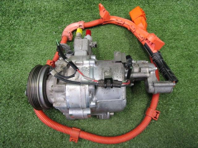 Used]Civic FD3 A/C Compressor 38810RMXA01 - BE FORWARD Auto Parts